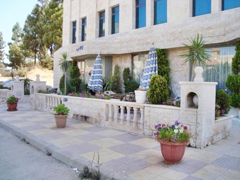 Rozana Hotel Amman Exterior foto