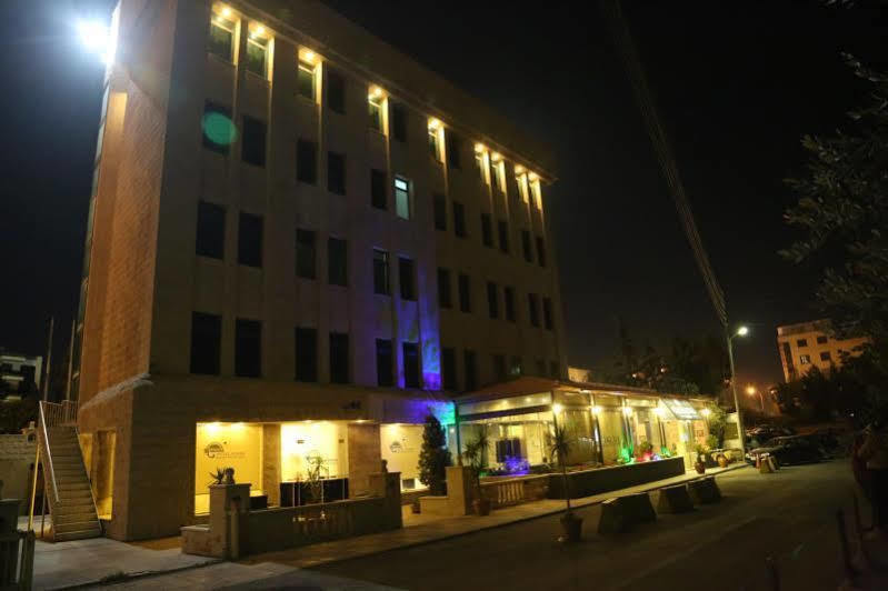Rozana Hotel Amman Exterior foto